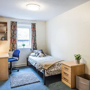 Joivy Budget 2, 4, 5 And 6 Bed Private Flats, In Historic Old Town (adults Only) Edimburgo